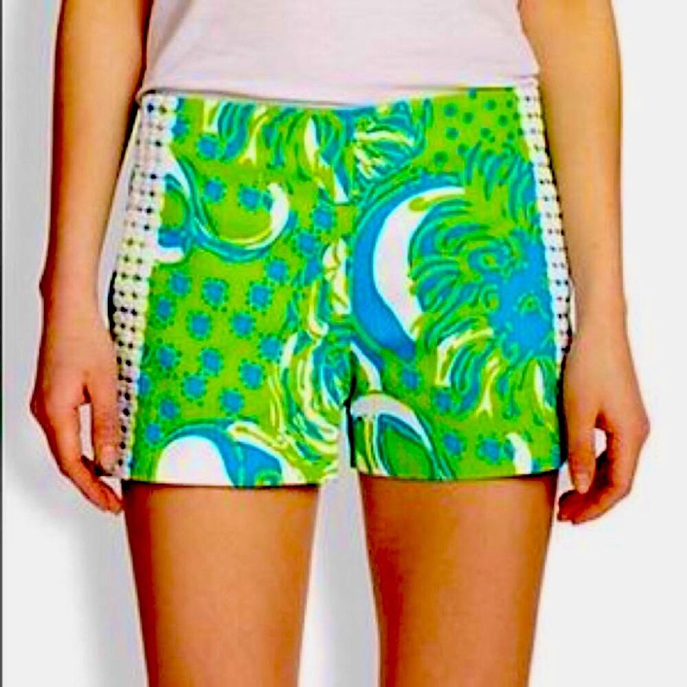 Sz 0 XS Lilly Pulitzer Roar of the Jungle Back Zip 3” Liza Shorts in Limeade